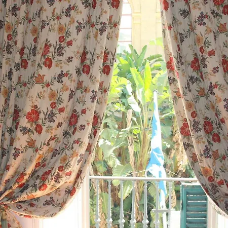 Art Hostel *